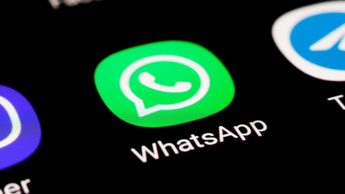 WhatsApp to Begin to Display Ads in Updates