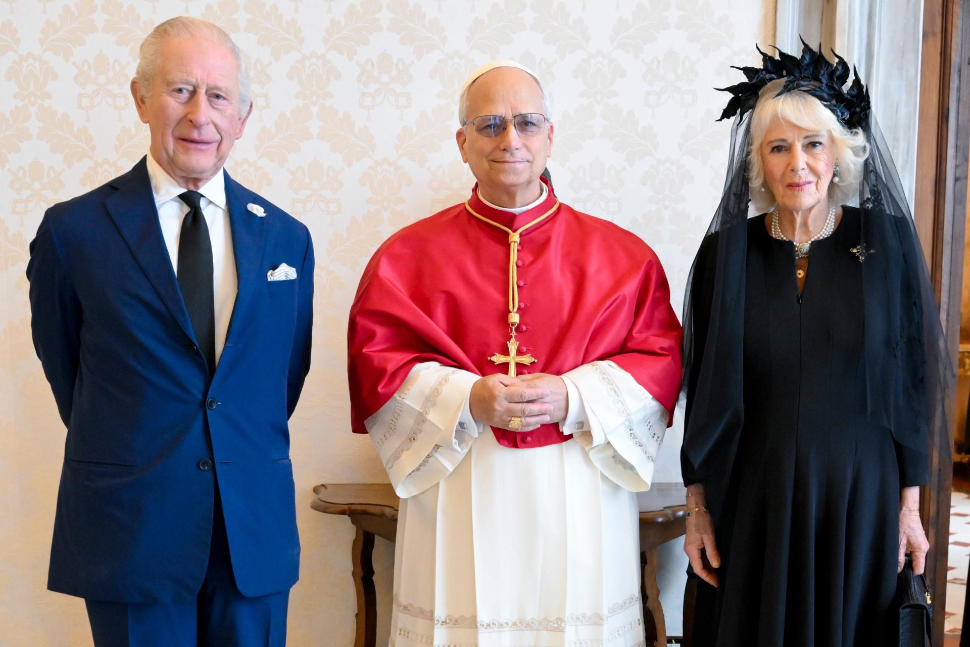 King Charles and Pope Leo pray together in Vatican for first time in 500 years